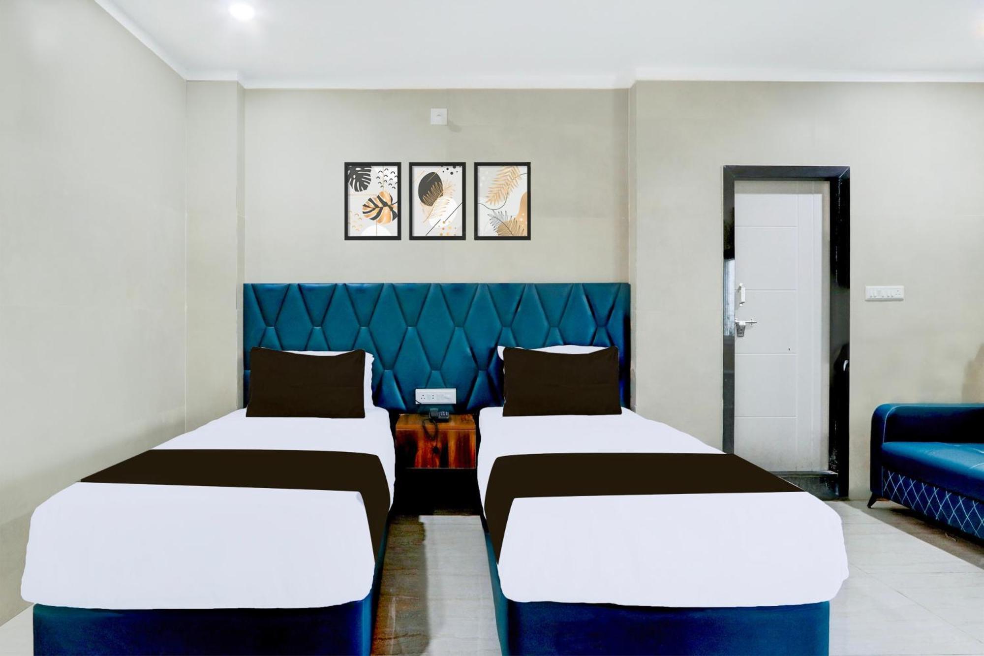 Hotel O Pr Grand Khammam Eksteriør bilde